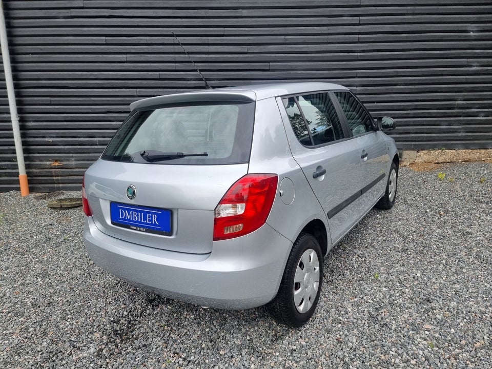 Skoda Fabia 1,4 16V Classic Benzin modelår 2008 km 128000