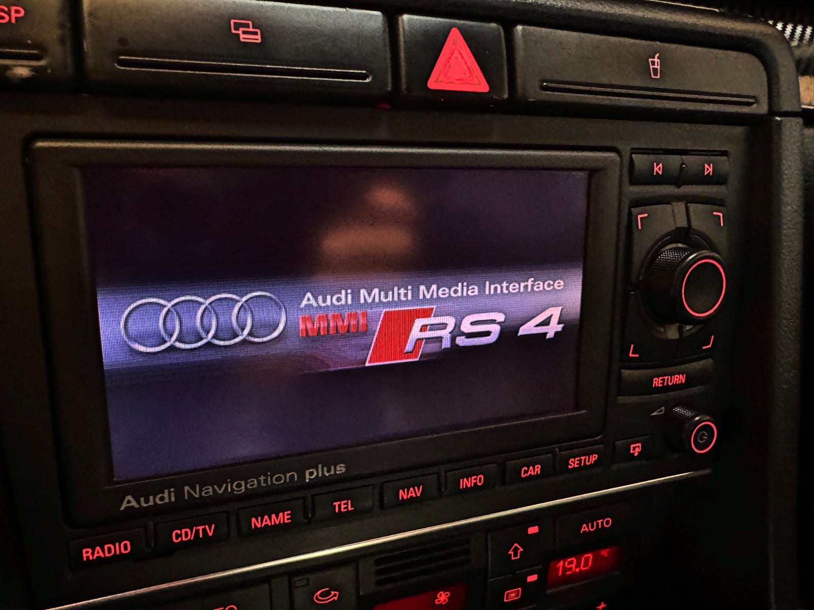 Audi A4 1,8 T 163 S-line Avant Benzin modelår 2005 km 320000