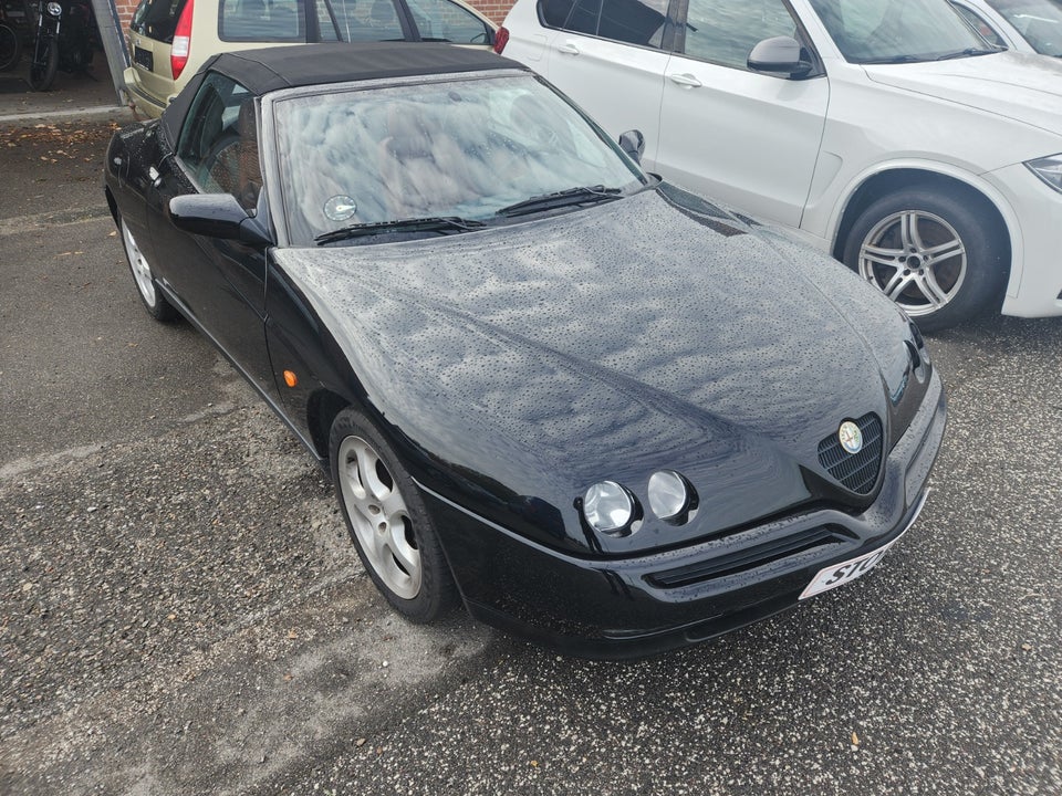 Alfa Romeo Spider 2,0 TS 16V Benzin modelår 1997 km 141000 ABS