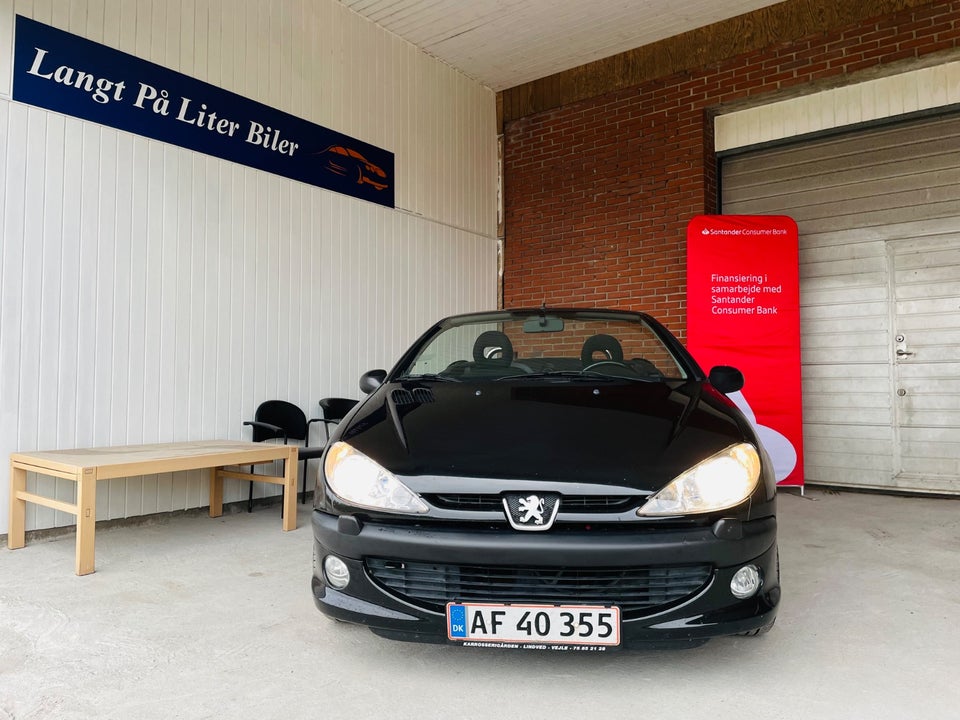 Peugeot 206 1,6 16V CC Benzin modelår 2002 km 185000 nysynet