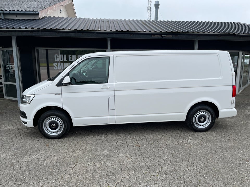 VW Transporter 2,0 TDi 150 Kassevogn DSG 4Motion lang d