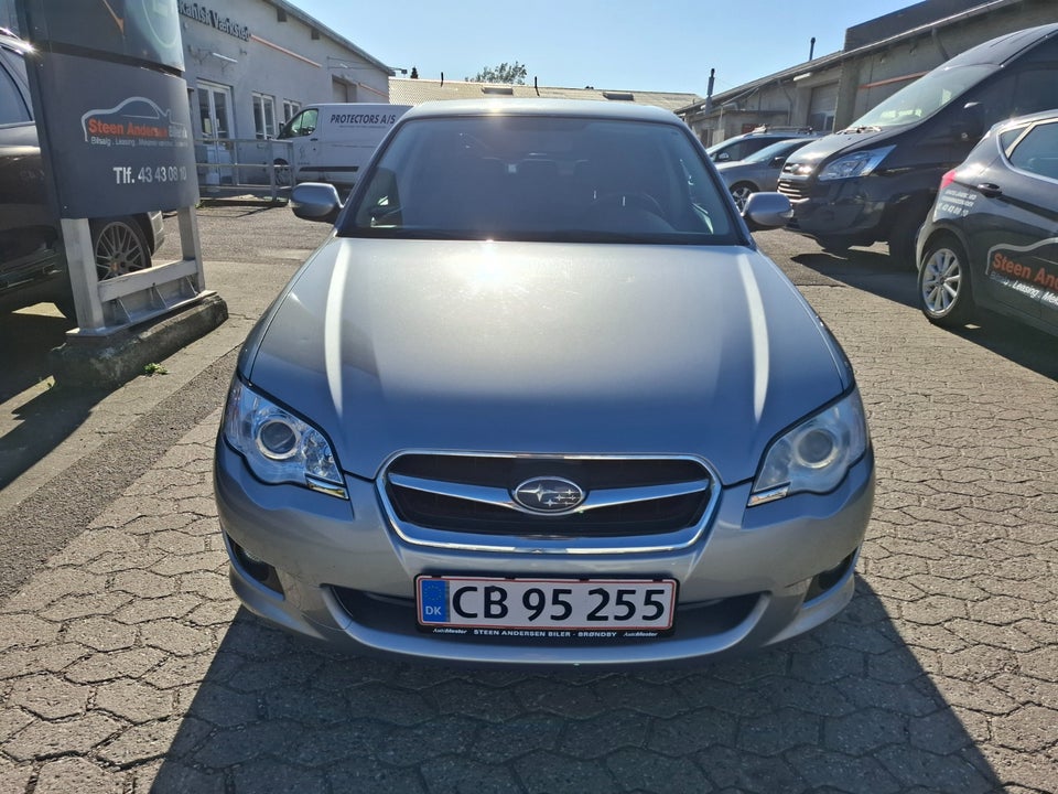 Subaru Legacy 2,5i AWD Benzin 4x4 4x4 modelår 2008 km 170700