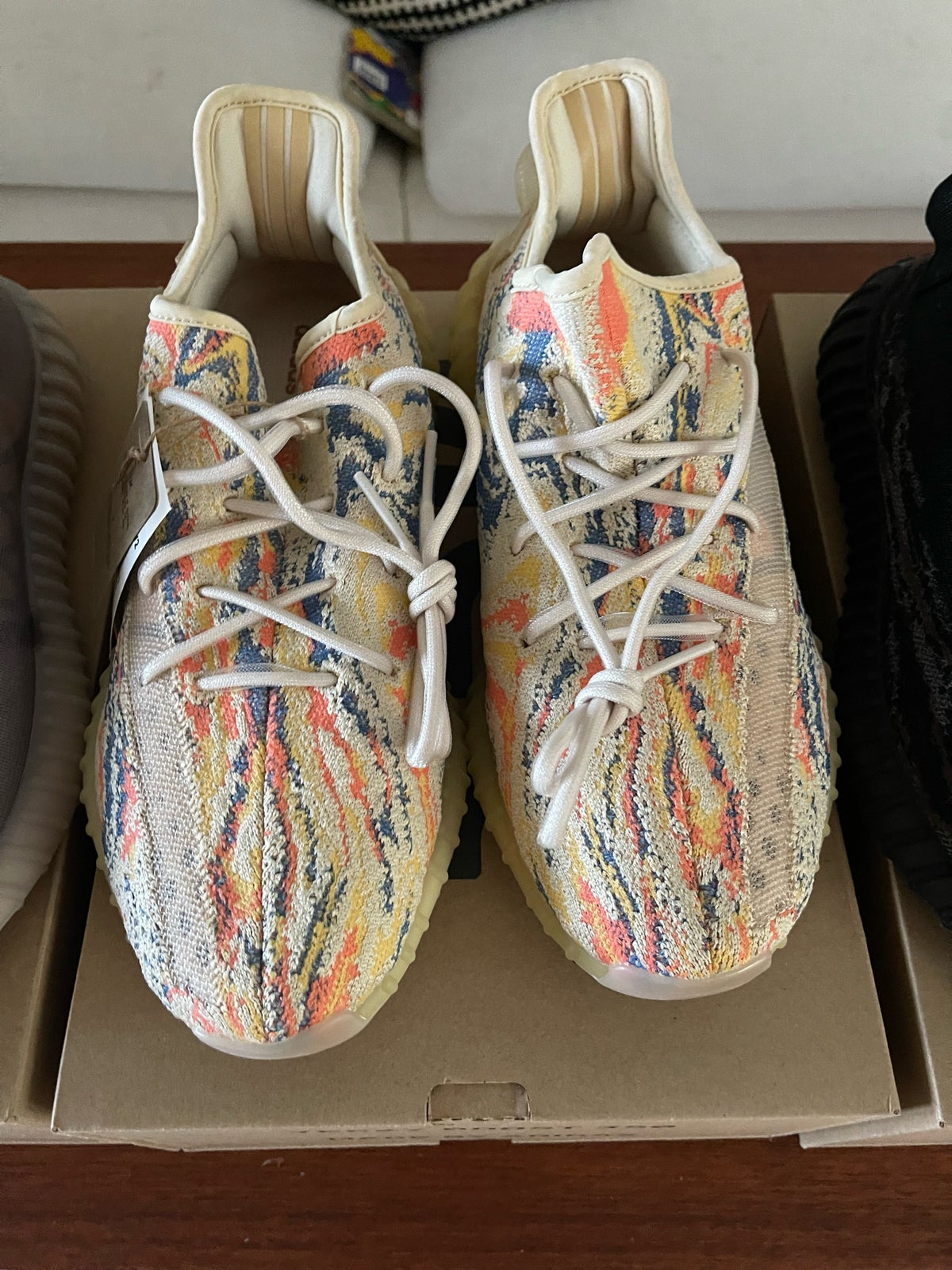Sneakers, Adidas Yeezy Boost 350 v2, str. 43,5