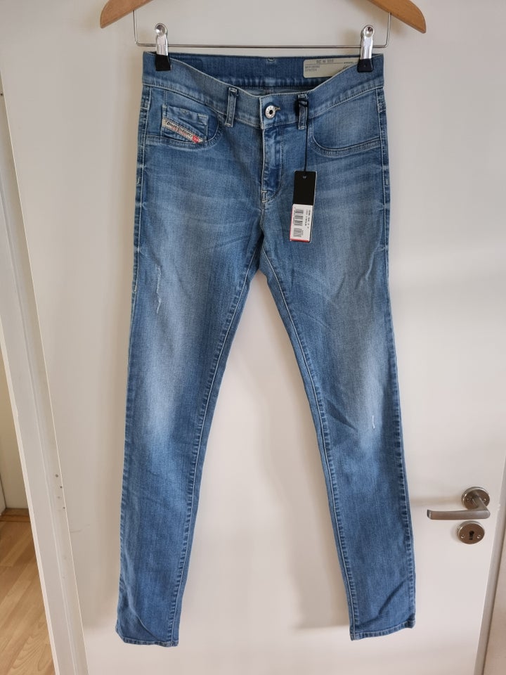 Jeans, Diesel, str. 26