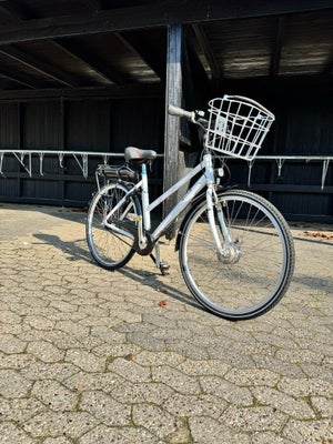 Elcykel, SCO City bike , 7 gear, 20 tommer, Årg 2020
49 cm stel
Nyligt lavet service og batteri er n