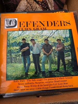 LP, The defenders, Cover vg
Vinyl vg+

Pigtråd 