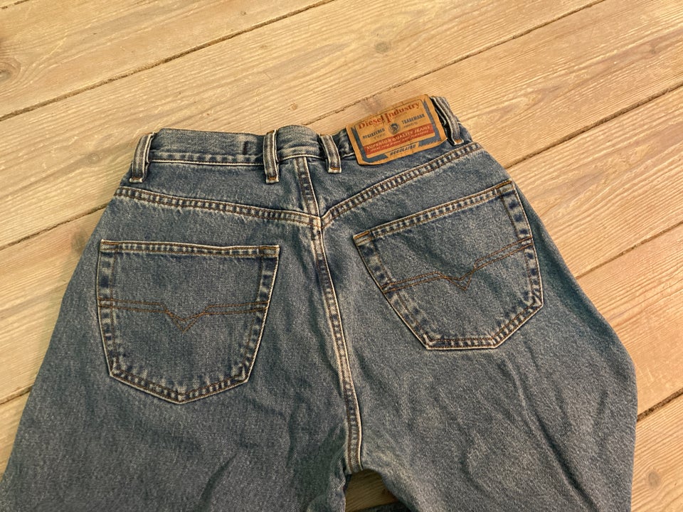 Jeans, Diesel, str. 30