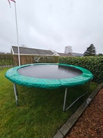 Trampolin, Akrobatik, Bredsten trampolin