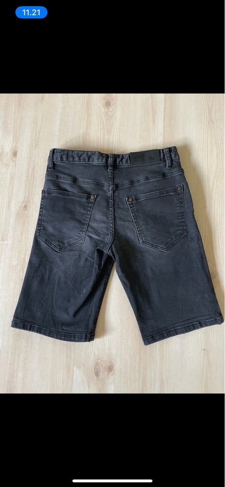 Shorts, Minimum, str. 26