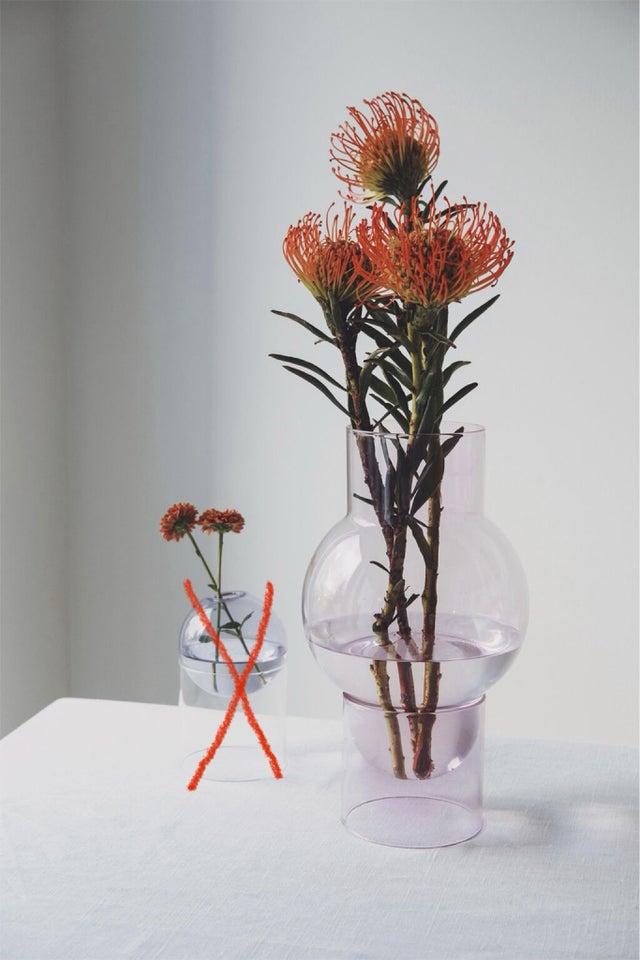 Vase, Studio About