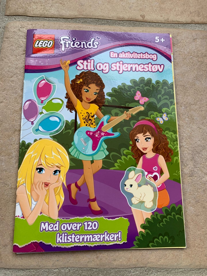 Lego Friends aktivitetsbog stil og stjernestøv, Lego, Blad