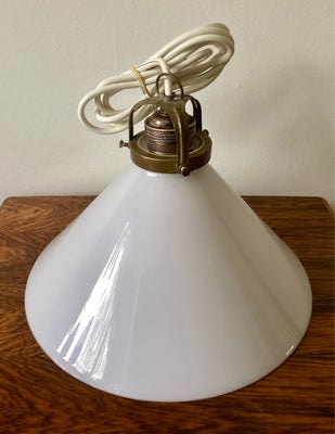 Pendel, Skomagerlampe, Skomagerlampe / pendel retro fra 1920’erne eller 1930’erne 
Lampen er i glas 