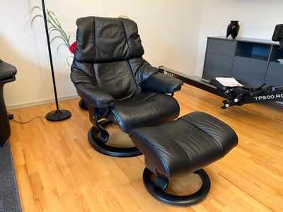 Læderlænestol, læder, Stressless Reno, inkl. fodskammel! fra 2019 i sort læder. Nypris: 14.885 DKK. 