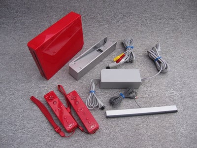 Nintendo Wii, Super FLOT rødt wii spillesæt, Perfekt, 
- Blank rød,
- FLOT SÆT med fine dele i:
- 2 