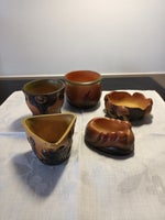 Samling af Keramik, Ipsens enke, motiv: Lidt af hvert