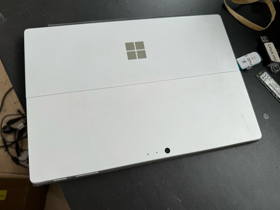 Microsoft Surface Pro 4, Core i5 - op til 2,9 GHz, 4 GB ram