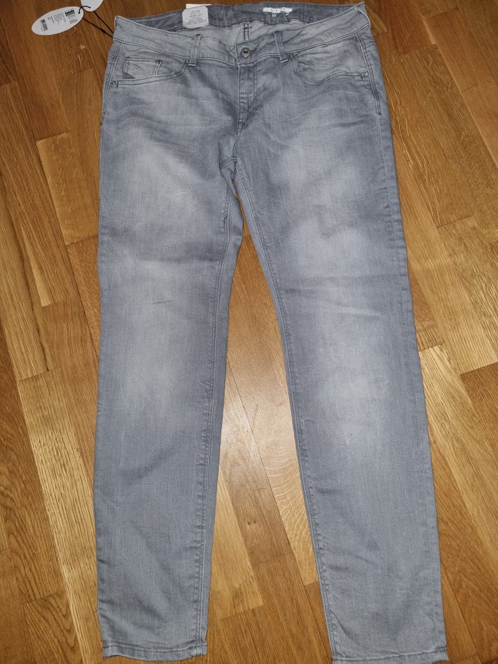 Jeans, Edc, str. 33