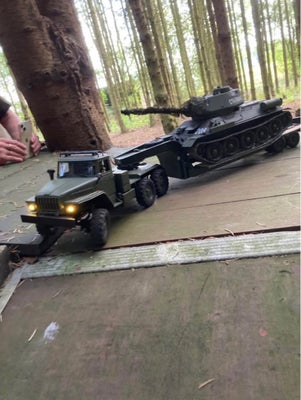 Biler, WPL C36-1 + HengLong T34 RTR, Sælger hermed min tank + transporter.

LASTBIL:
Lastbilen er op