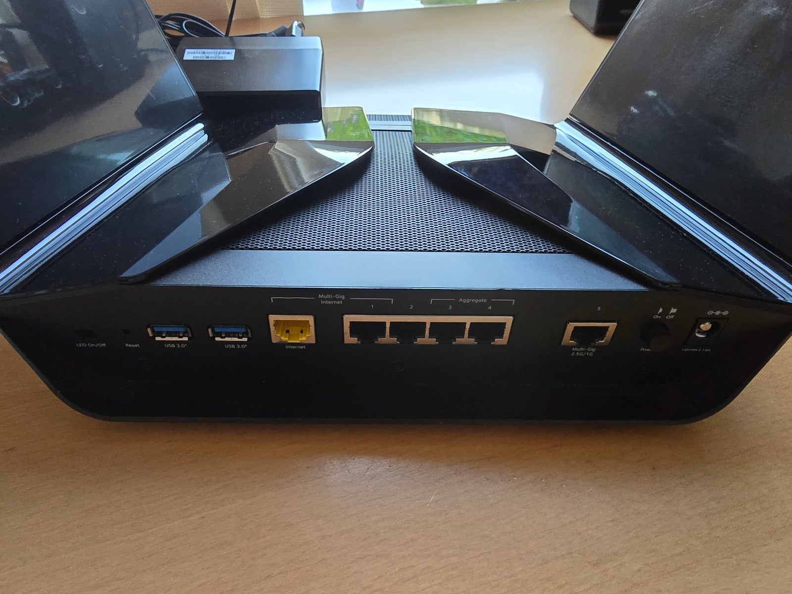 Router, Netgear AX12 RAX200, Perfekt