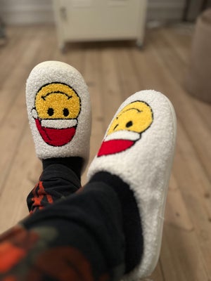 Loafers, str. 39,5, NYE juleprodukter! Perfekt GAVE ide: Comfy og hyggelige Smiley jule-hjemmesko. S