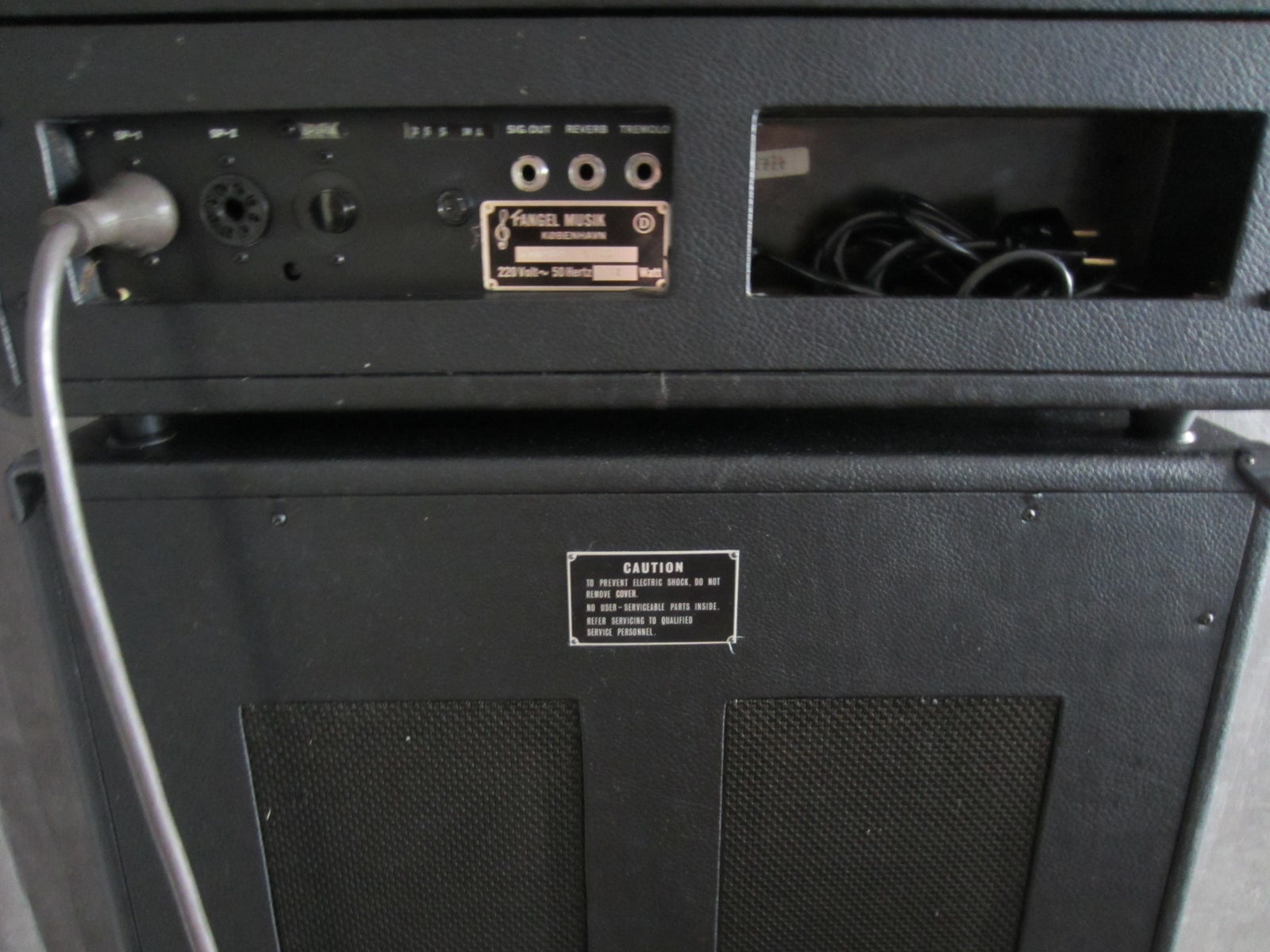Topforstærker, Yamaha TA60+ PE-100, 130 W