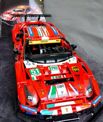 Lego Technic, 42125 Ferrari 488 GTE, Ferrari 488 GTE .
MODEL NR. 42125
Fint og velholdt færdig samle