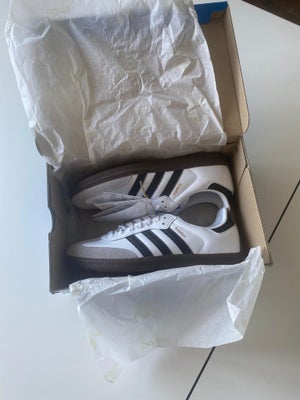 Sneakers, str. 40, Adidas,  Hvid,  Læder,  Ubrugt, Sælger disse fede adidas samba