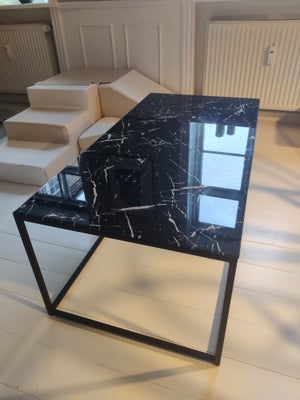 Marmorbord, glas, Mål: B:60 cm L:120 cm H:45 cm

Sofabord med glasplade i marmor look
Nypris 2,499,-