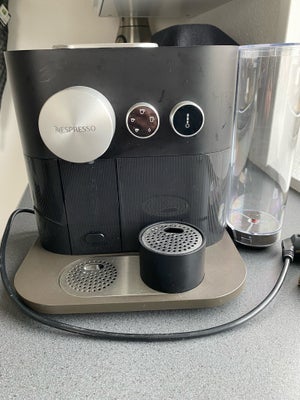 Kapsel kaffemaskine, Nespresso Ekspert C 80, Næsten ubrugt kapselmaskine. Har kun kørt få pakker kap
