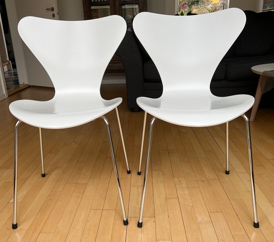 Arne Jacobsen, stol, Serie 7 - 3107 Krom/Lak - Hvid