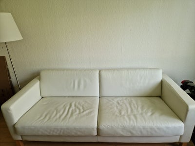 Sofa, læder, 2 pers. , Ikea?, Flot hvid sofa fra Ikea. Den fejler ingenting, sælges grundet flytning