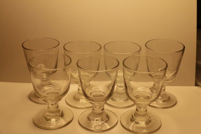 Glas, Vinglas, Holmegård, Antikke vinglas, Holmegård "Toddy". Mundblæst. Fra 1800 tallet.
H: 11 cm
P