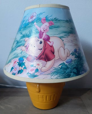 Børnelampe, Retro Peter Plys, Retro Peter Plys honningkrukke bordlampe I keramik
30 cm høj