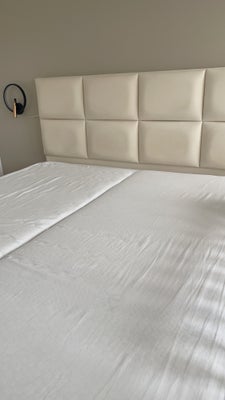 Continental, b: 180 l: 200, Sælger en flot og stor seng som har mulighed for opbevaring under sengen