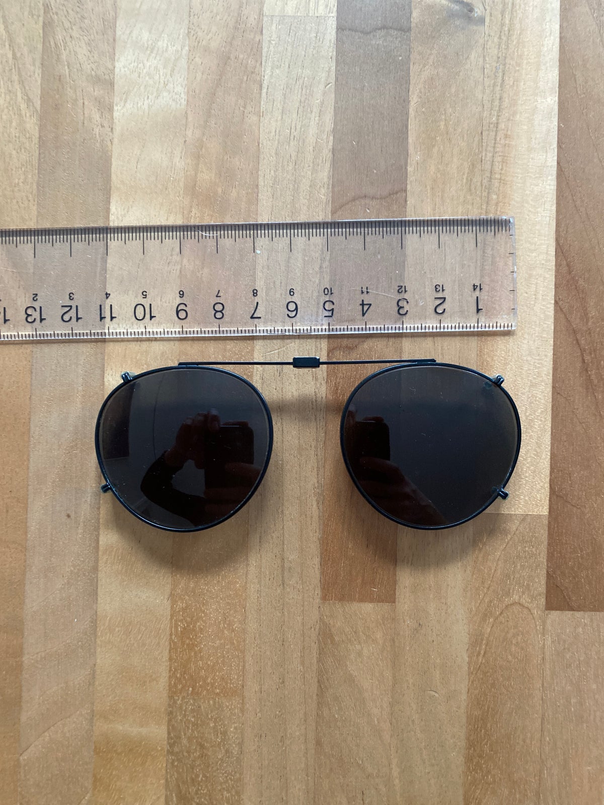 under udsættelse Ud over Solbriller unisex, "Clip-on" solbriller / sunglasses – dba.dk – Køb og Salg  af Nyt og Brugt