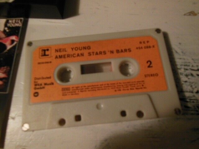 Bånd, Neil Young, American Stars n Bars (1977)