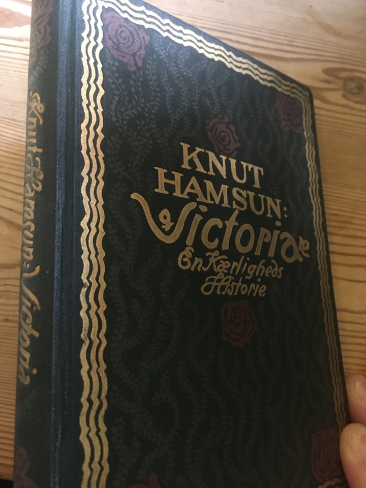 En kærligheds historie , Knut Hamsun, genre: roman