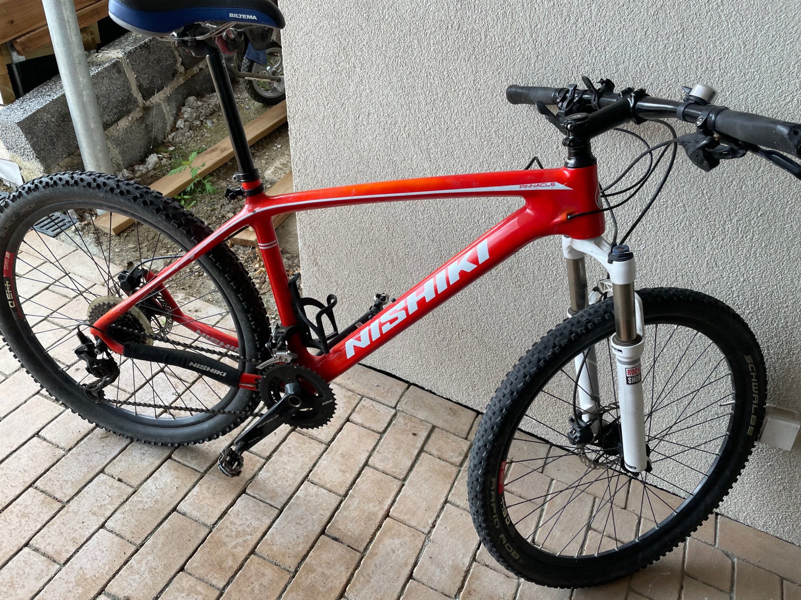 Nishiki pinnacle sales mountain bike