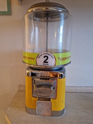 Retro Tyggegummi automat, Super fed retro tyggegummi automat i gul. 
Fungere 100% som den skal. Den 