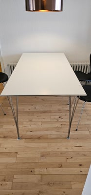 Spisebord, Arne Jacobsen, b: 80 l: 160, Flot og velholdt Piet Hein bord B 638, fra 2010 Nypris ca 13