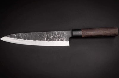 Gyuto Kniv, Takahiro Miyazaki, Normal pris 1099

Håndsmedet japansk Gyuto kokkekniv, i absolut højes