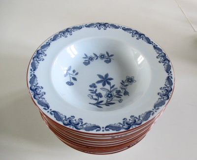 Porcelæn, Dybe tallerkener, Ostindia, Rørstrand, 6 stk. dybe tallerkener i porcelæn.
ca. 21 cm
pris 