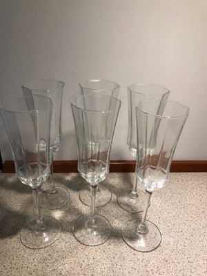 Glas, Champagne  glas, 6 stk champagne glas - fin stand - næsten ikke brugt —. Kan sendes for 57 kr 