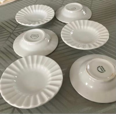 Porcelæn, Kuvertaskebæger, Lyngby porcelæn, 6 fine lyngby porcelæn kuvertaskebægre

