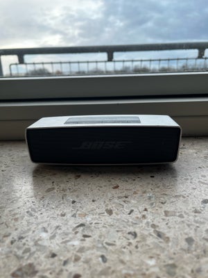 Højttaler,  Bose, Bose SoundLink Bluetooth Speaker ,  aktiv, God, Condition still good & Bose qualit