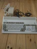 Amiga 1200 med spil + div. , Amiga 1200