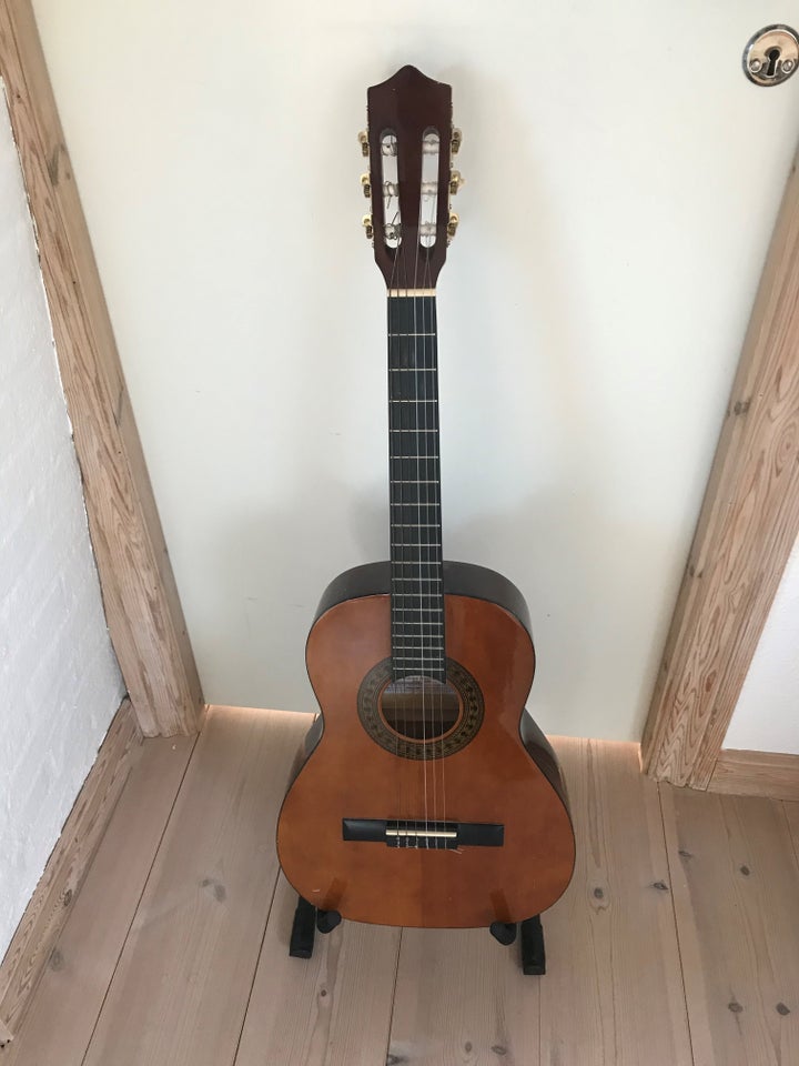 Klassisk Stagg C536 dba K b og Salg af Nyt og Brugt