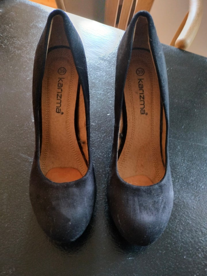 Pumps, str. 39, Karizma