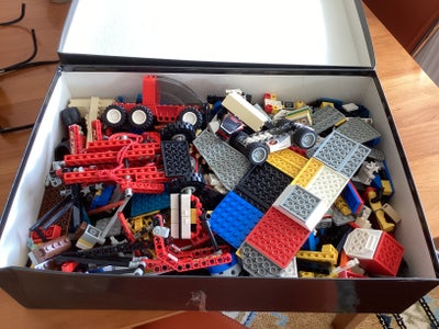Lego blandet, Lego, En stor kasse 28x41 cm blandet Lego, biler, figurer mv. 