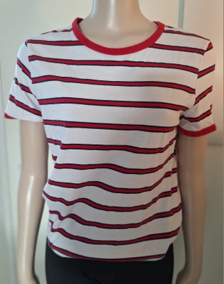 T-shirt, H&M, str. 40, Hvid sort og rød, 95%cotten og 5%elasthan, Næsten som ny, Mål
Brystmål fra un